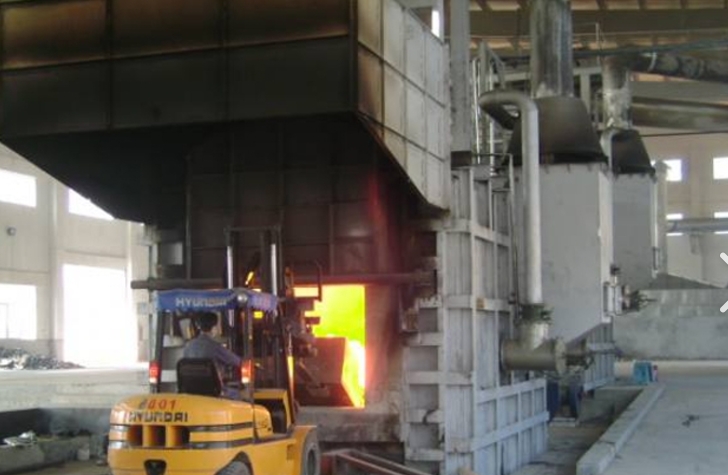 reverberatory furnace